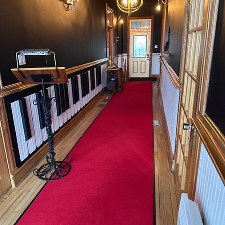 Auberge Et Bistro Namaste Lachute Ngoại thất bức ảnh