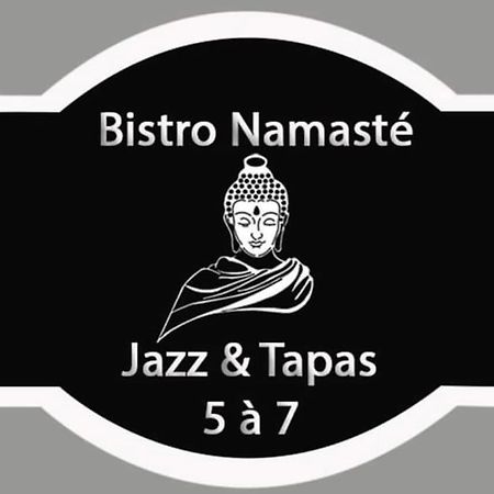 Auberge Et Bistro Namaste Lachute Ngoại thất bức ảnh