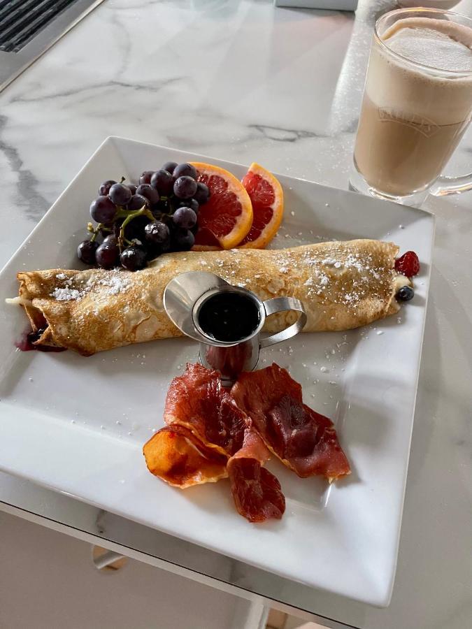 Auberge Et Bistro Namaste Lachute Ngoại thất bức ảnh