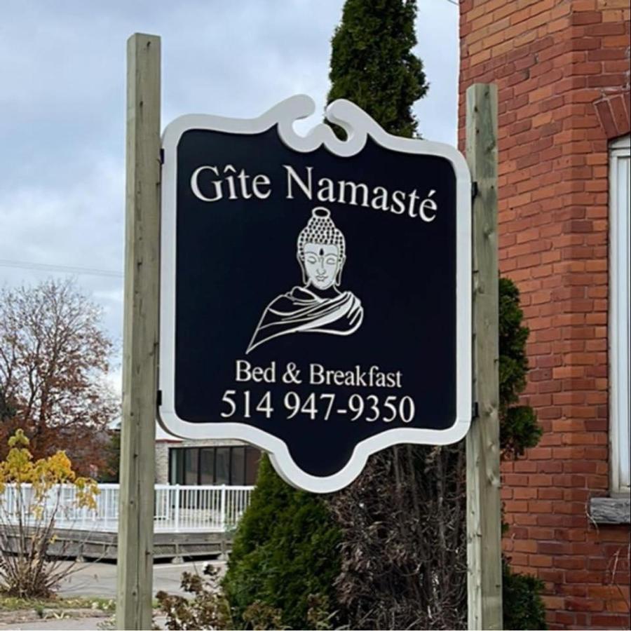 Auberge Et Bistro Namaste Lachute Ngoại thất bức ảnh
